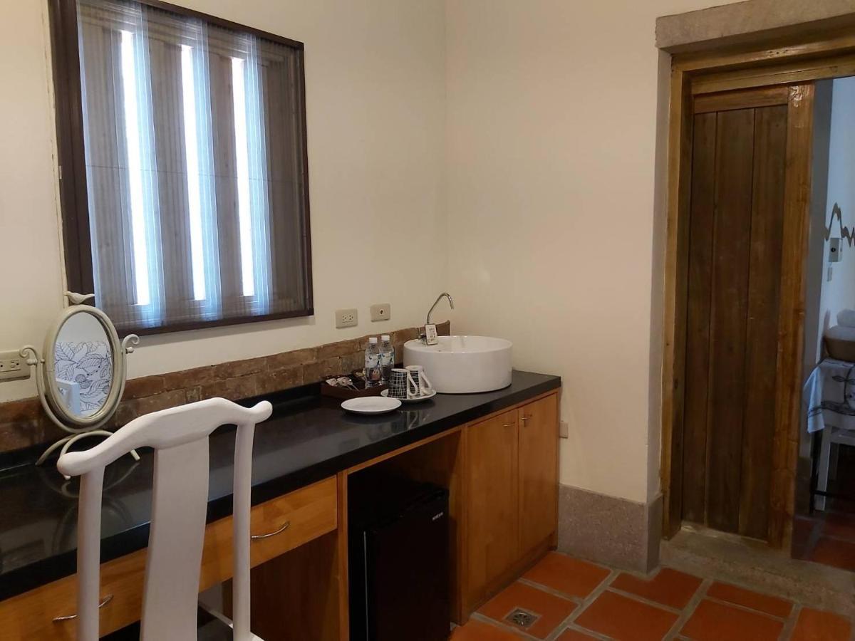 ג'ינצ'נג Shenten Homestay מראה חיצוני תמונה